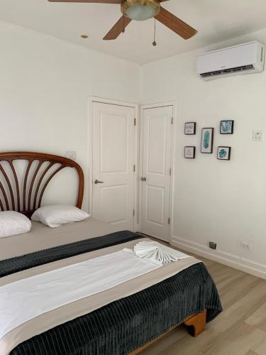 Hotel sister moon eco lodge in Isla Grande