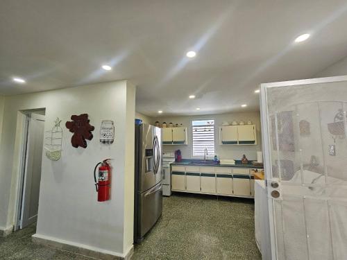 virtuve, Spacious Beachfront Escape at Playa Guayanes for Large Groups in Plaja De Gvajanesa