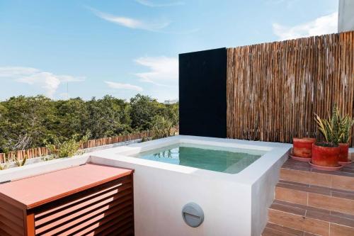 Amira Residence Private Pool Facing the Park
