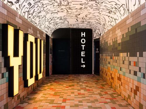 You Hotel Budapest - Handwritten Collection - Budapest