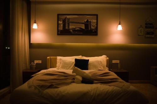 Elegant luxe Studio with Aravali View in Badshahpur