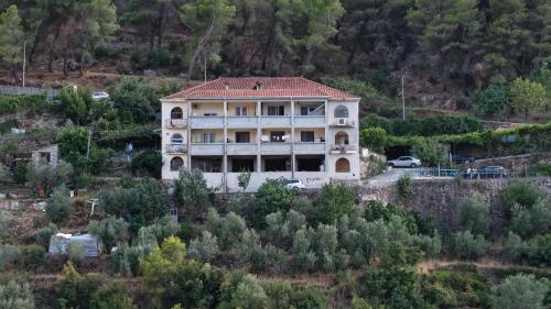 Viesnīcas āriene, Panoramic View House in Tepelenë