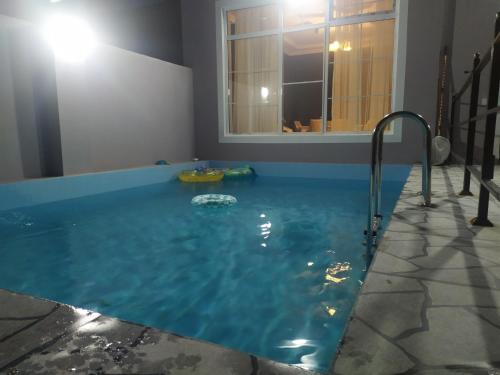House with a Heated Pool in Qax