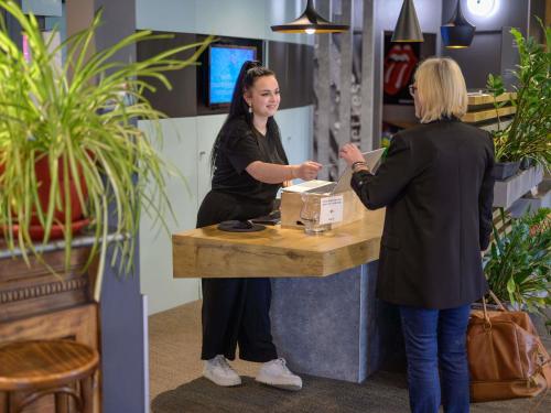 Facilities, ibis Falaise Coeur de Normandie in Falaise