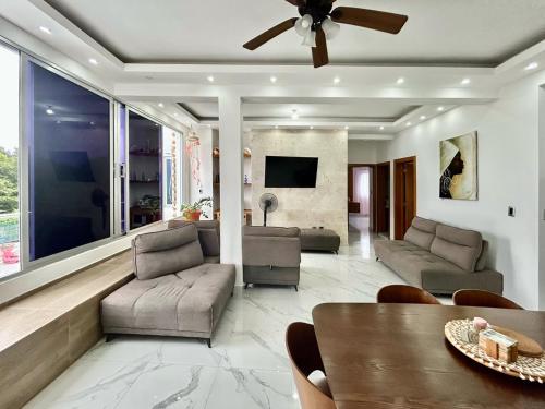 Penthouse A5 Vista Al Mar A 1 min de La Playa in Rio San Juan