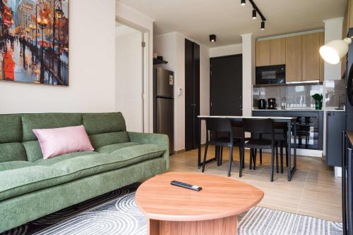 Urban Retreat Ines Matte Urrejola Full Amenities