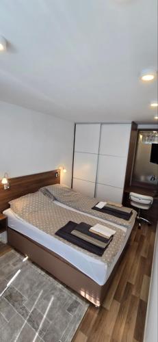 Lea Central Residence Sarajevo - image 5
