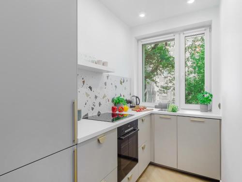 Charming Apartment near the beach - image 4