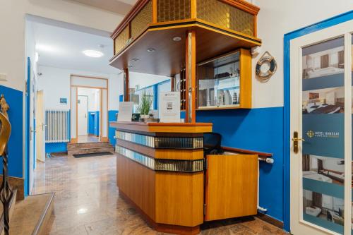 Hotel Hanseat Hamburg - Free Parking in Bergedorf