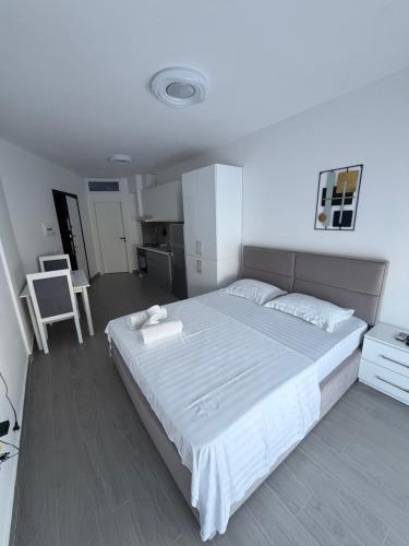 Rei Apartment 2 in Sakes