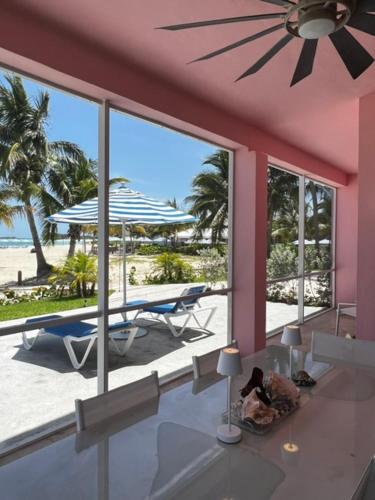 Bahama Beach Club Luxury 4 bedroom 3 bathroom Beachfron Condo in Treasure Cay