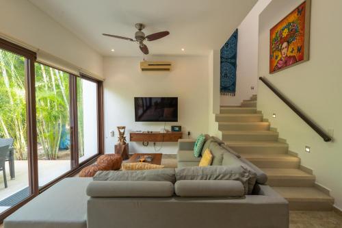 Townhome with private Rooftop & Jacuzzi - Beach across street, Akumal