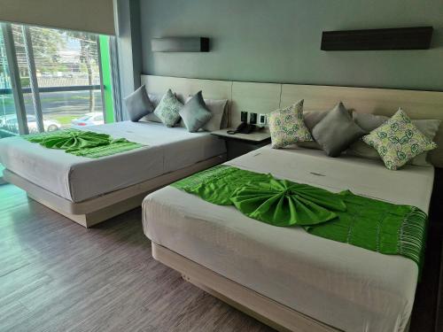 HOTEL LEMON GREEN -Zona Expo Frente al Centro de Convenciones