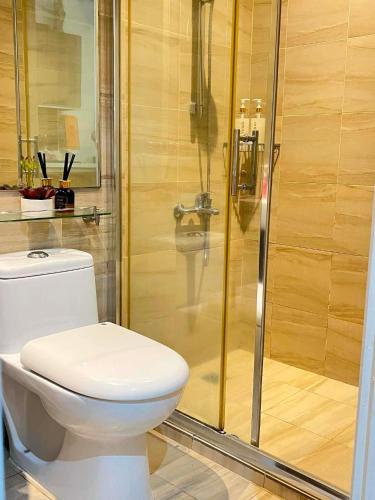 Alegria Suites at The Gramercy Residences - image 4