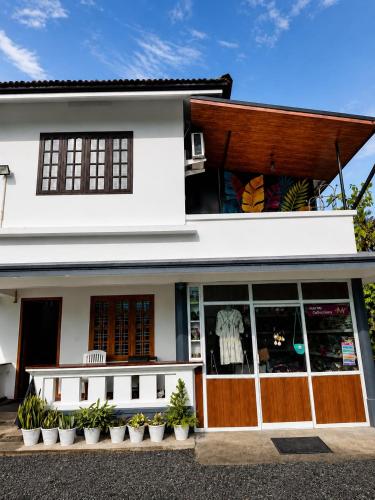 Sahyadri Homestay wayanad in Paralikunnu