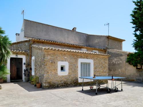 Hillside Villa with Pool for 5