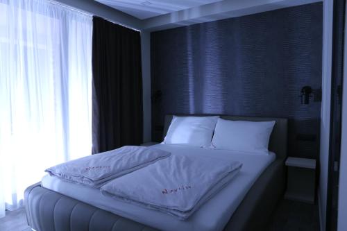 1 double bed