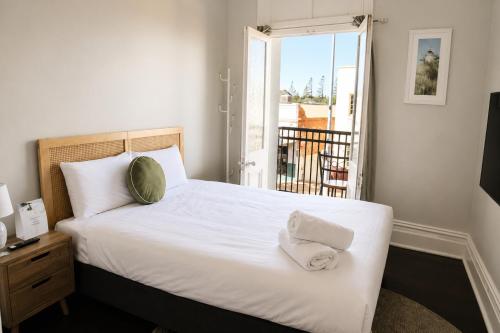 Geraldton Shoreline Lodge in Geraldton