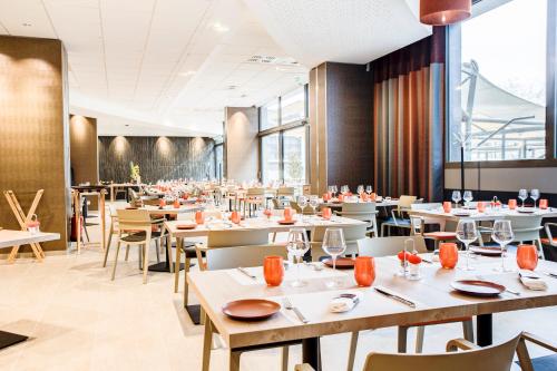 Restaurant, Spark by Hilton Lyon Park Saone in Le Bourg-Gare De Vaise