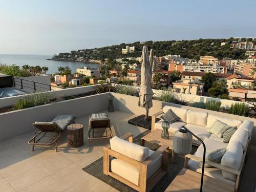 Penthouse des Orchidées-Sea View Top floor Living