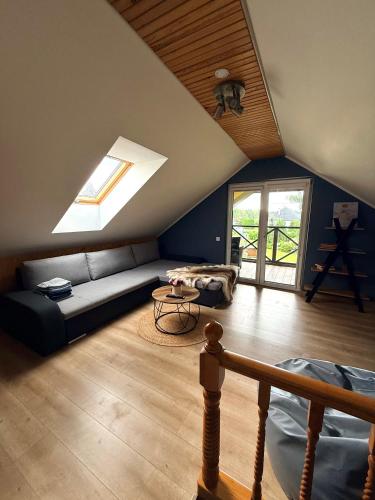 Laukakmeņu oāze - holiday house with sauna and hot tub (Laukakmenu oaze - holiday house with sauna and hot tub) in Tīnūži