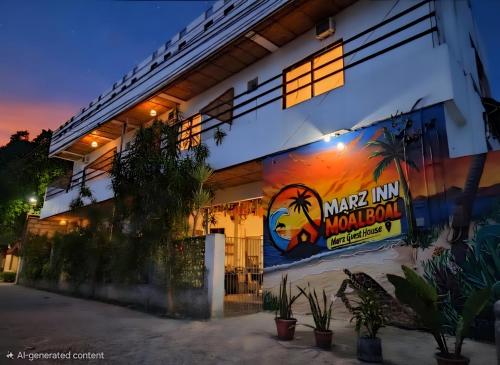 Marz inn Moalboal, Moalboal