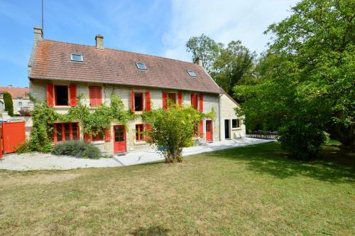 Maison typique - Très grand jardin - 7km de la mer gîte à louer Fontaine-Henry