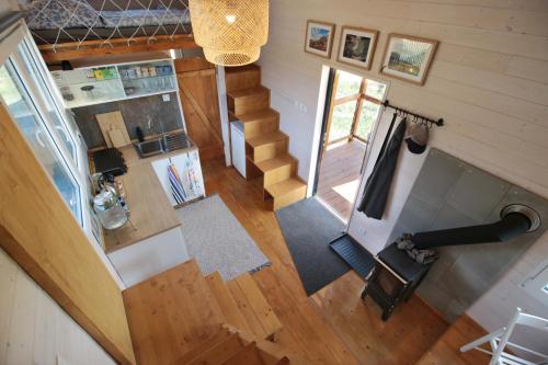Konyha, Tiny house U Dlouháče (Tiny house U Dlouhace) in Ploskovice