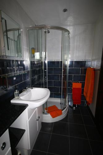 Eagles Guest House - image 11