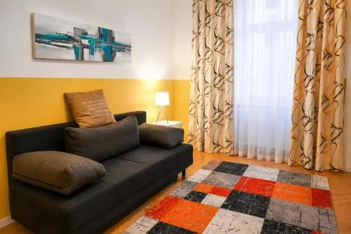 2 Bedroom Apartment for 6 near Augarten, Donaukanal & U2 Taborstraße in Wien, Österreich