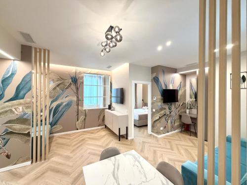 Central Pearl - royal stay near the lake
