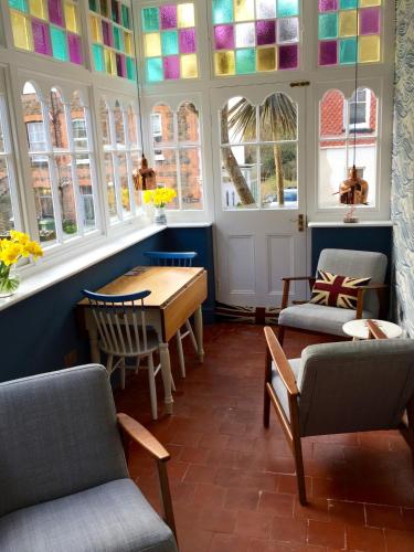 Channel Vista Guest House - main image