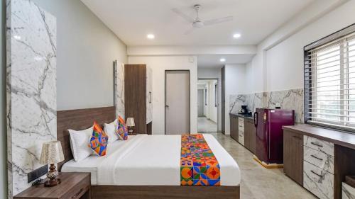 homly hotel photo 2