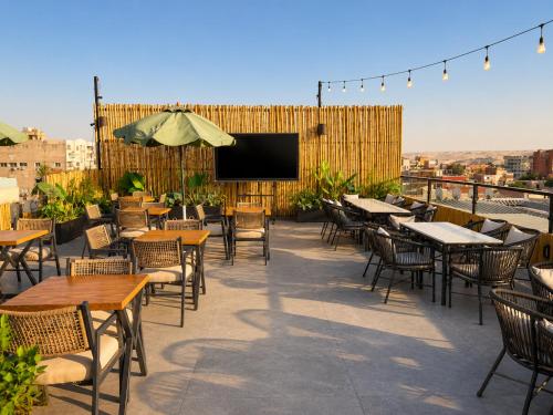 Maqam Pyramids Hotel - image 5