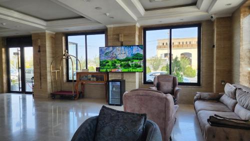 Общ салон/телевизионна зона, Al Baron Hotel - فندق البارون in Mosul