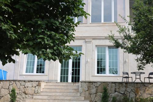 Sunny Home in Ijevan