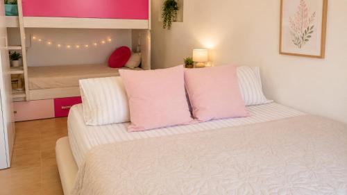 2 bedrooms and 2 suny terraces