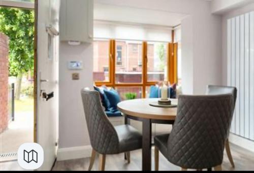 Stylish 2 Bed Home in Kilcock with En-Suite and Parking in Maynooth