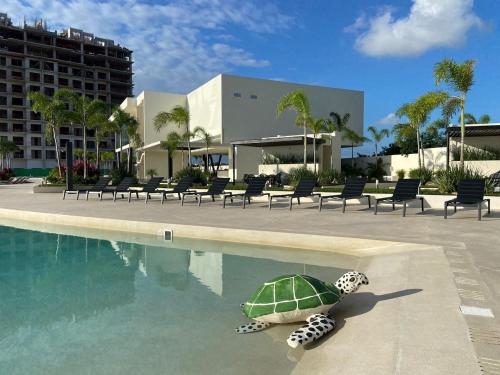 Amazing Views 3BR Home Pool Security Wifi Bowling