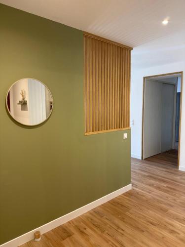 Porte d'Annecy, ferme rénovée avec jardin (Porte d'Annecy, ferme renovee avec jardin) in Epagny-Metz-Tessy