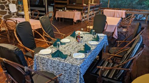 Restorāns, Ikoma Safari Lodge in Nkunjila
