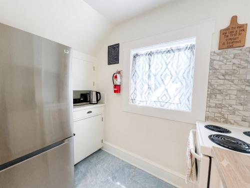 Centre of Wolfville 3rd Floor View 2BR & 3 Queen Beds in Wolfville (NS)