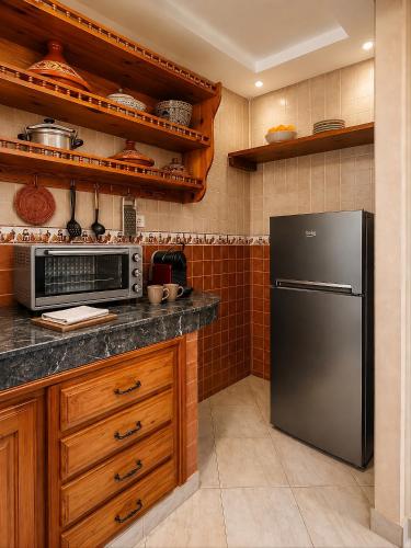 Rabat Salé - Layover Guest House Apartement 2 & Terrace near Airport - 3rd floor no lift (Rabat Sale - Layover Guest House Apartement 2 & Terrace near Airport - 3rd floor no lift) in 벨 아루시