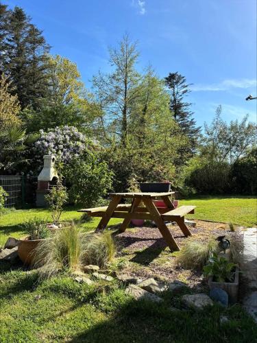 Dārzs, Maison agréable à Cambernon, 95 m², jardin (Maison agreable a Cambernon, 95 m², jardin) in Montcuit