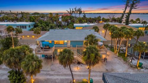 Blissful Beach Retreat B