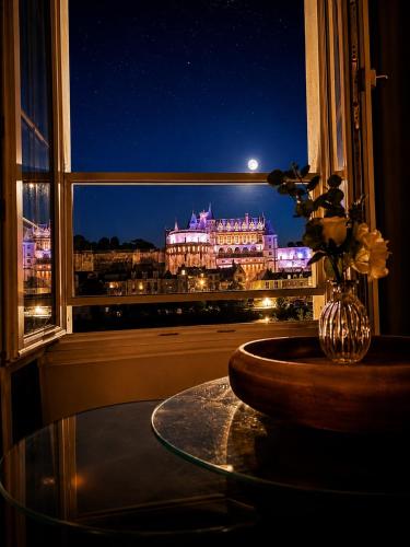 Dormez face au Château Royal, Spa, Ile d'Or