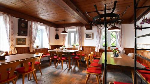 Berggasthof Mitteregg am Gaisberg in Elsbethen