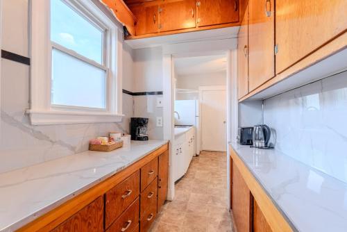 Spacious 3BR 4 Queen Bed Near Boston & Transit in Medford