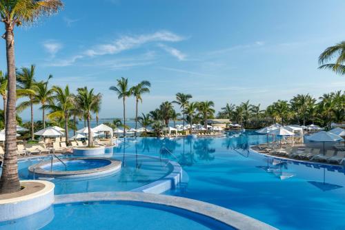 Piscina, PUEBLO BONITO EMERALD BAY - ALL INCLUSIVE in Mazatlán