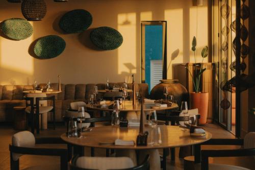 מסעדה, Art Hotel Curacao - Luxury Adults Only in וילמסטאד